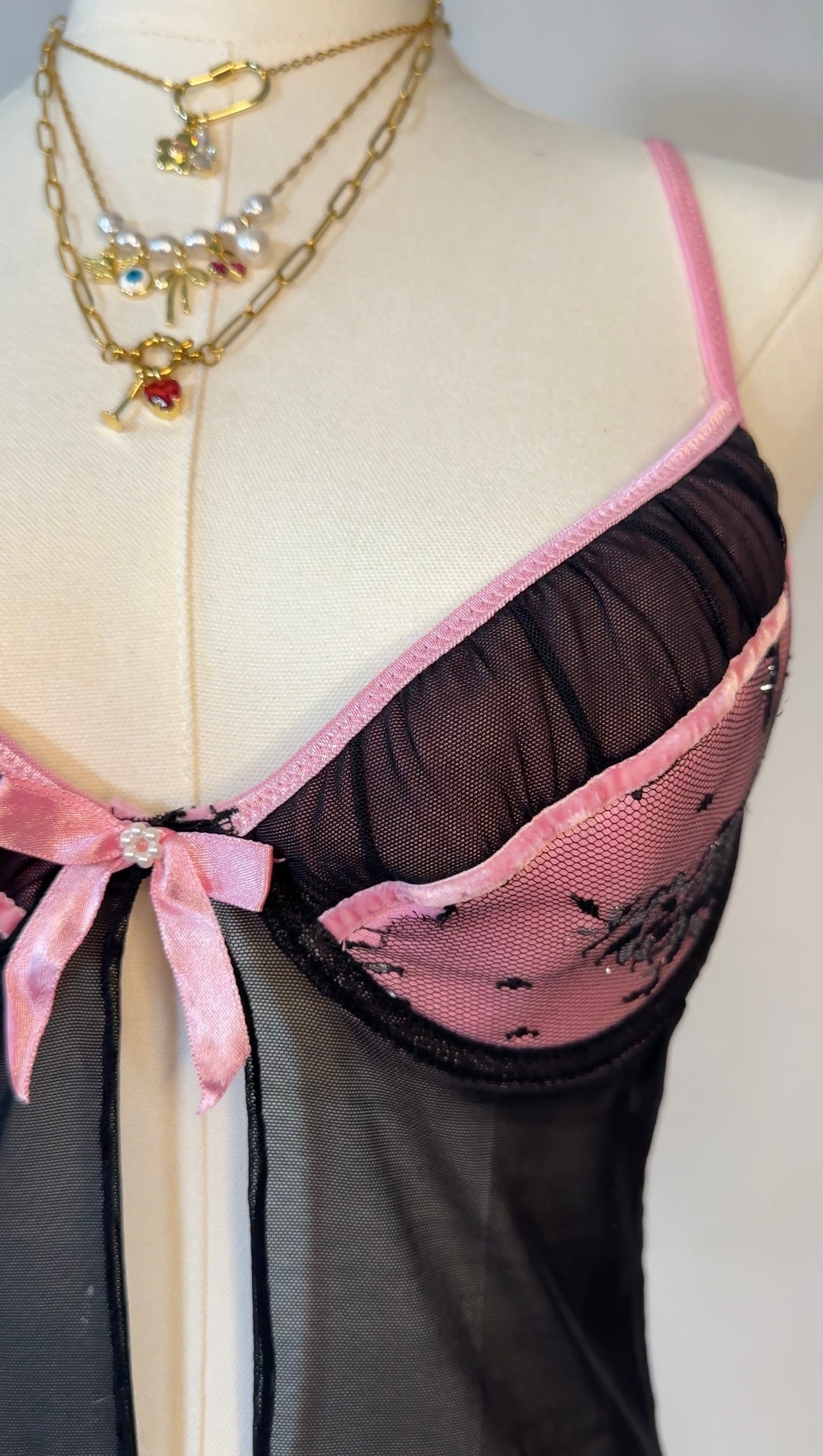 pink and black lace top (36 C)
