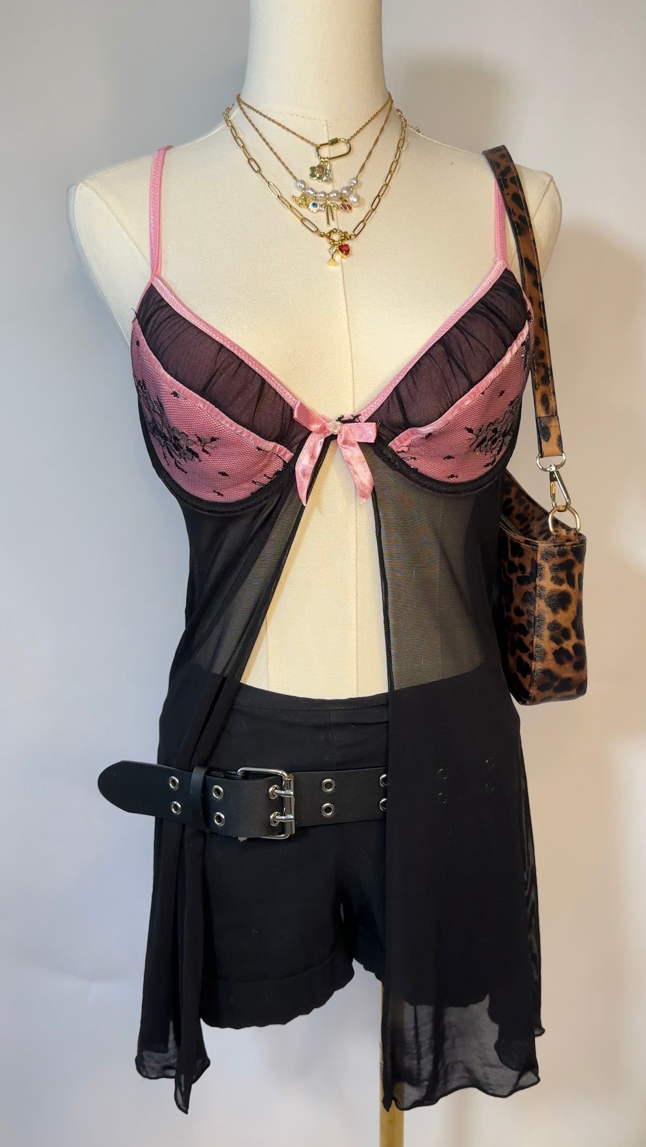 pink and black lace top (36 C)