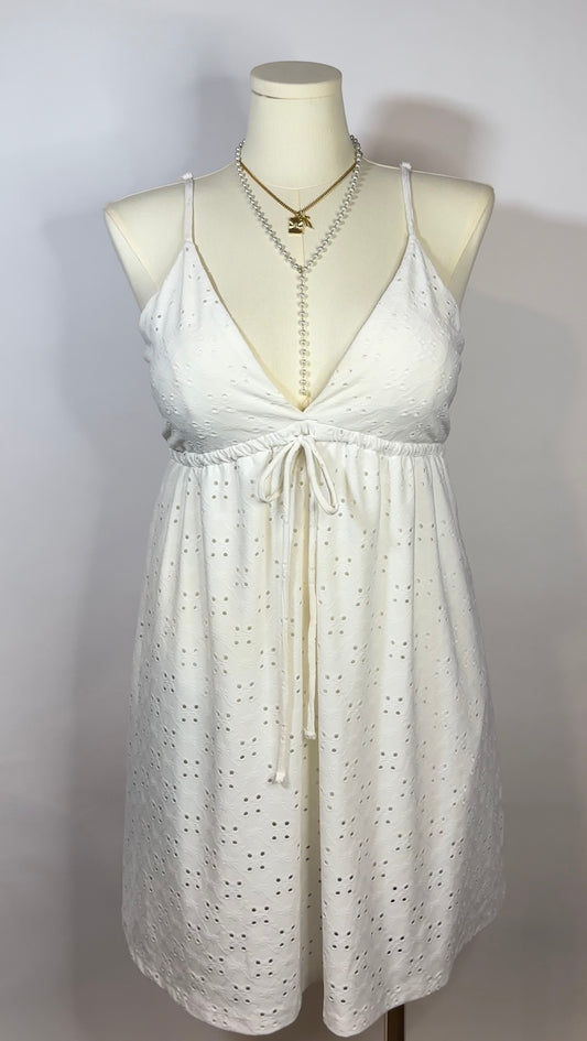 white dress (l)