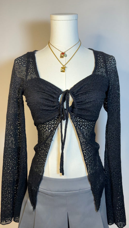 lace bell sleeve top (xs/s)
